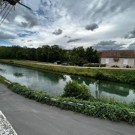 F2+ Au Bord De L'Eau Apartman Moret-sur-Loing Kültér fotó